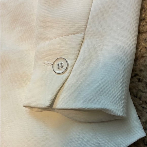 RW&CO. Elegant Off White Blazer - Picture 6 of 16